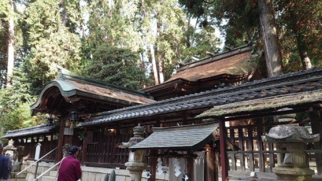 厄除け神社「厄神さん」の池庄郷