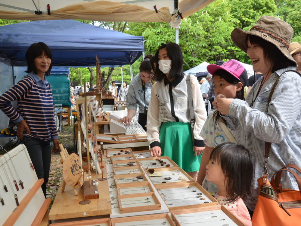 ヘムスロイド の 杜 まつり