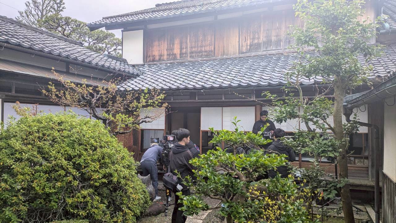 【ドラマ撮影情報】連続テレビ小説「ブラッサム」(NHK) 撮影が五個荘近江商人屋敷 外村繁邸で行われました。