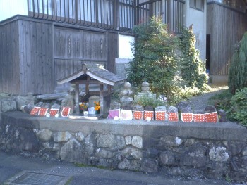 持ち運ぶお地蔵さん